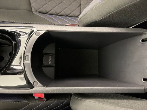 Certified 2021 Toyota C-HR XLE image 23