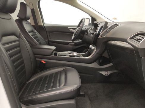 Used 2024 Ford Edge SEL image 21