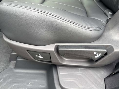 New 2025 Subaru Ascent Bronze Edition image 14