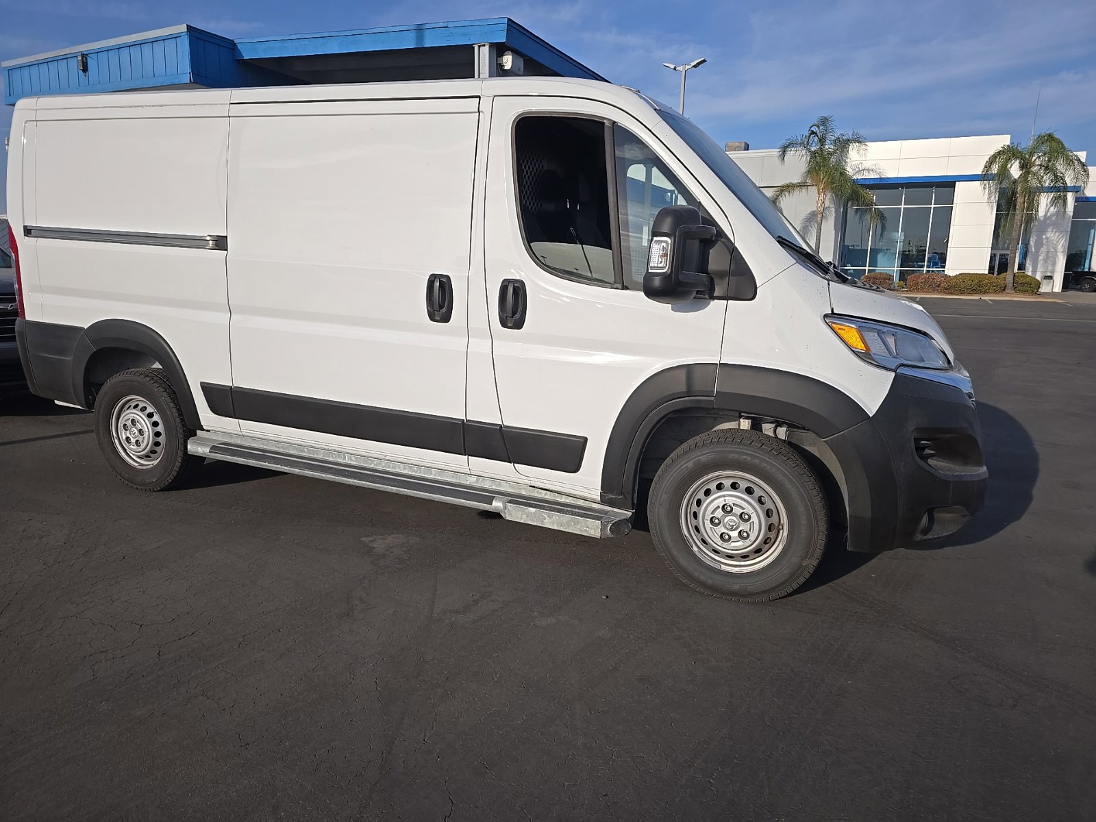 Used 2025 RAM ProMaster 2500 w/ U-Haul Equipment Group FWD image 1