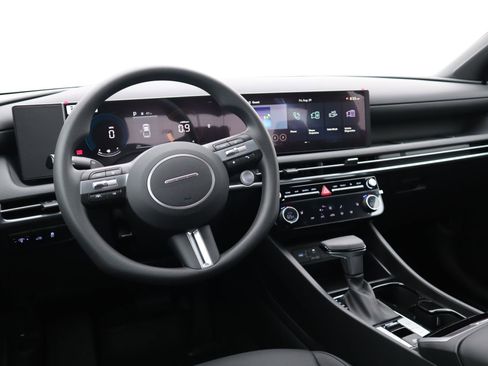 New 2026 Hyundai Santa Cruz SEL FWD image 9