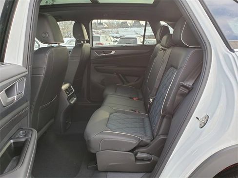 New 2026 Volkswagen Atlas Cross Sport SEL Premium R-Line image 8