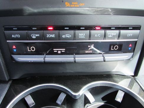 Used 2014 Mercedes-Benz E 550 Cabriolet image 27