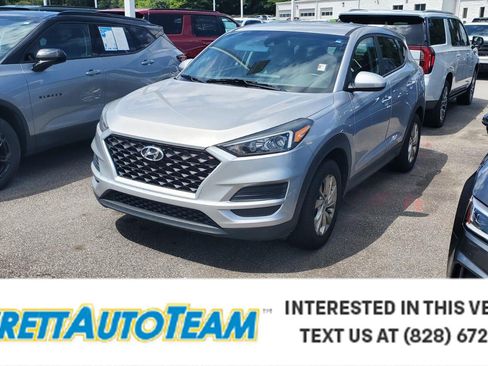 Used 2020 Hyundai Tucson SE w/ Cargo Package FWD image 1