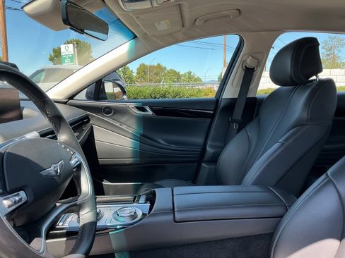 Used 2023 Genesis G80 2.5T AWD/4WD image 11