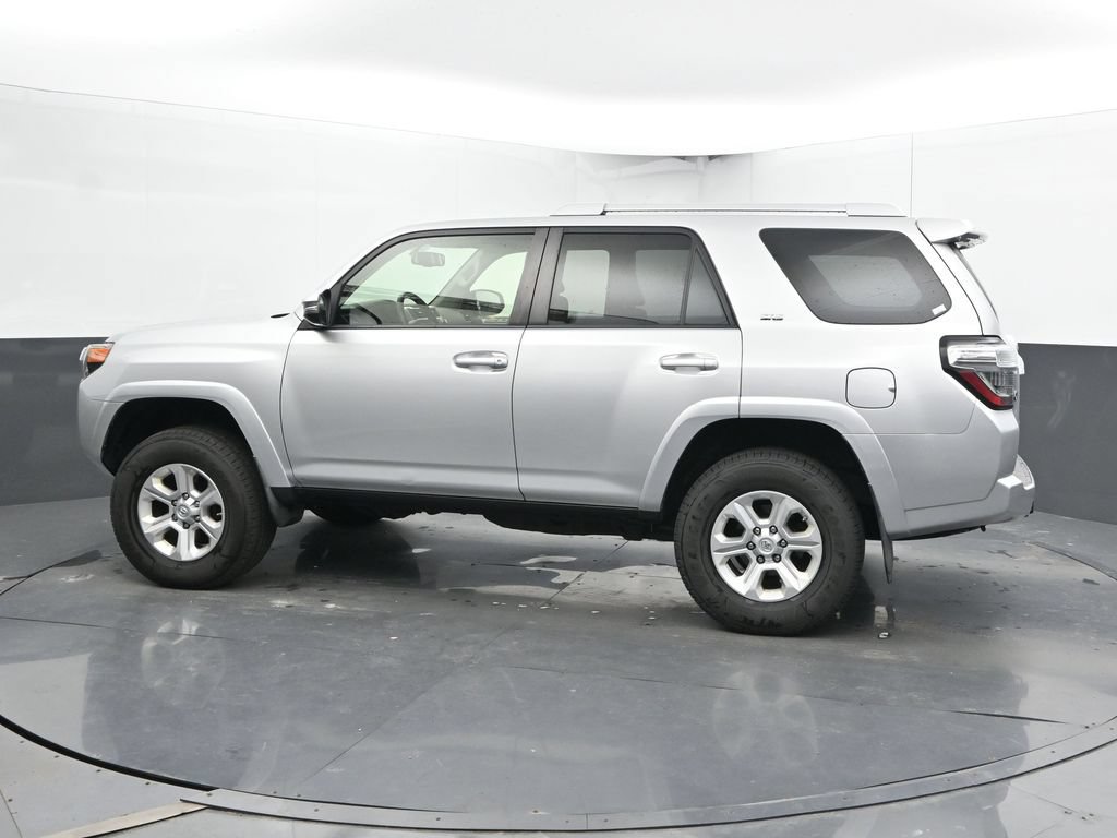 Used 2016 Toyota 4Runner SR5 Premium AWD/4WD image 8