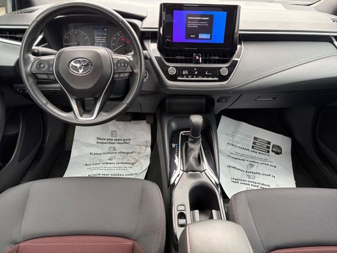 Used 2023 Toyota Corolla SE image 10