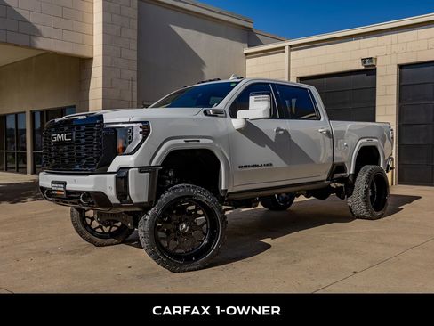 Used 2025 GMC Sierra 2500 Denali Ultimate image 5