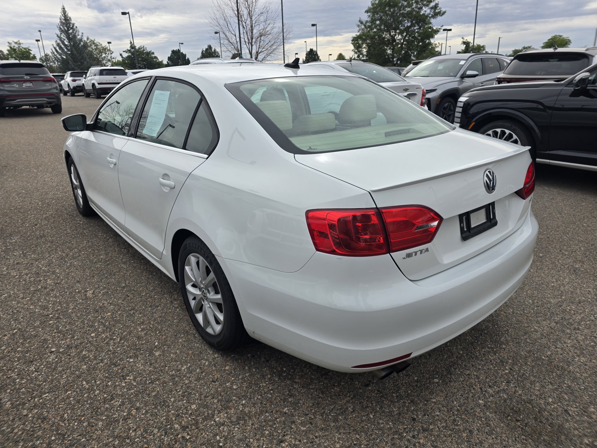 Used 2014 Volkswagen Jetta SE FWD image 3