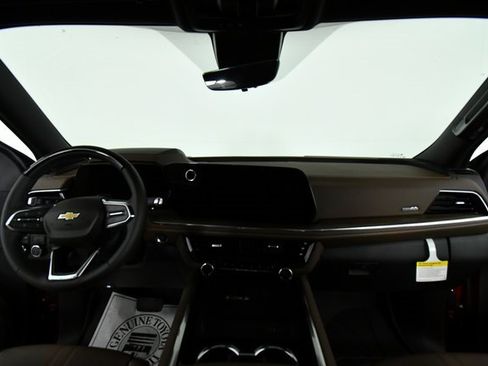 New 2026 Chevrolet Suburban High Country image 18