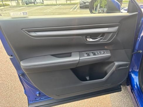 Used 2023 Honda CR-V LX image 21