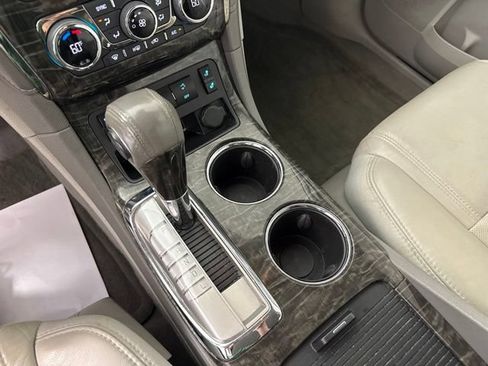 Used 2014 Buick Enclave Leather FWD image 24