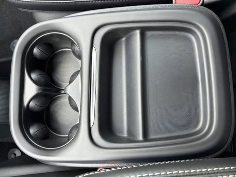 New 2027 Chrysler Pacifica Select FWD image 35