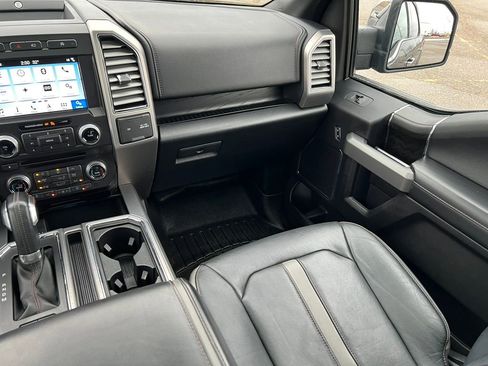 Used 2018 Ford F150 Platinum w/ Equipment Group 701A Luxury image 44