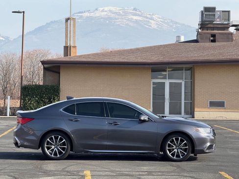 Used 2019 Acura TLX V6 SH-AWD w/ Technology Pkg image 4