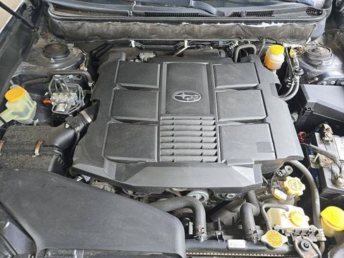 Used 2010 Subaru Legacy 3.6R Limited AWD/4WD image 16