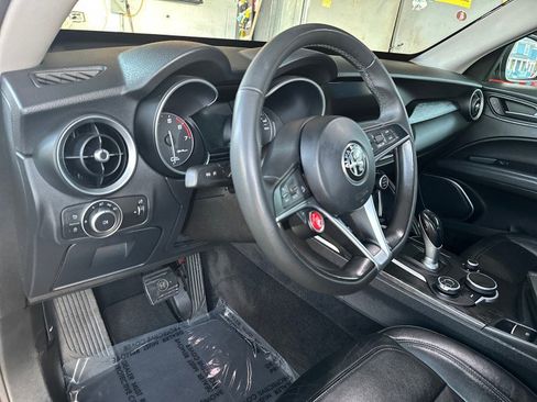 Used 2018 Alfa Romeo Stelvio AWD image 80