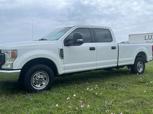 Used 2020 Ford F250 XL w/ Power Equipment Group RWD image 1