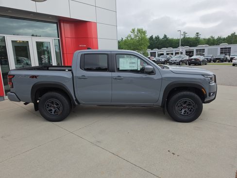 New 2026 Nissan Frontier PRO-4X w/ Pro-4x Convenience Package AWD/4WD image 8