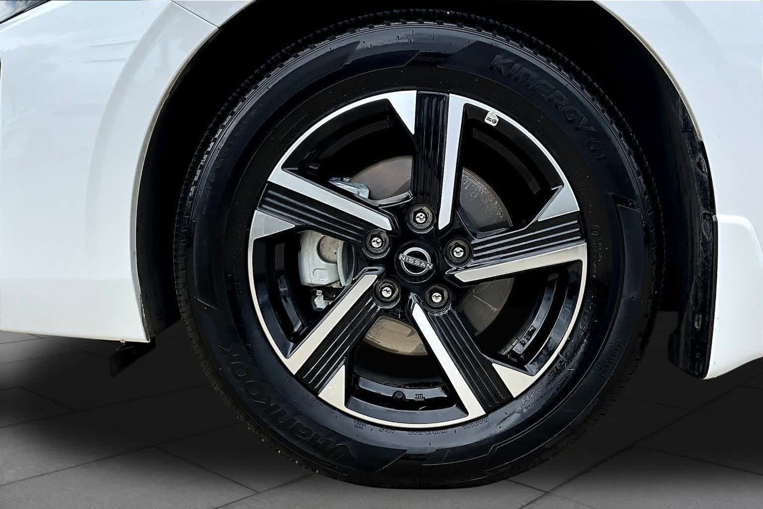 Used 2025 Nissan Sentra SV w/ Trunk Package FWD image 10