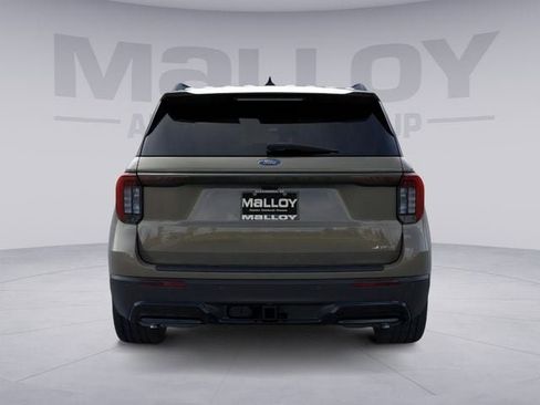 New 2026 Ford Explorer ST-Line w/ ST-Line Street Pack image 5