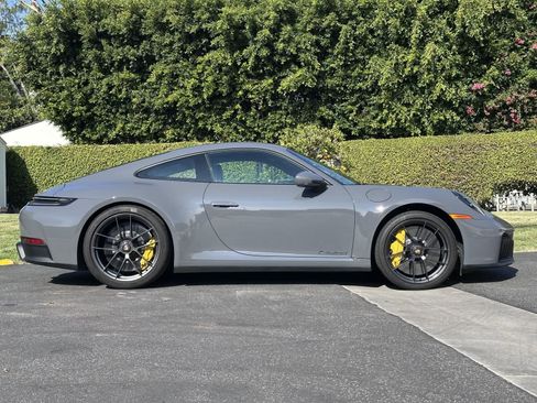 Certified 2025 Porsche 911 Carrera GTS RWD image 8