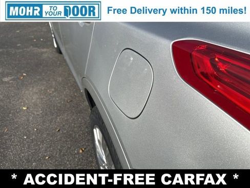 Used 2017 Cadillac XT5 Premium Luxury image 12