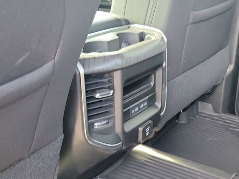 New 2026 RAM 3500 Big Horn AWD/4WD image 9