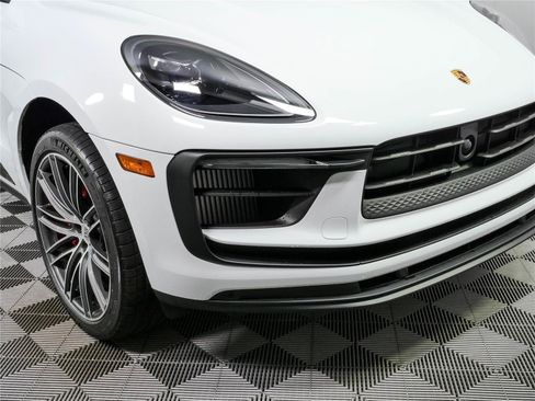 New 2026 Porsche Macan Electric AWD/4WD image 39