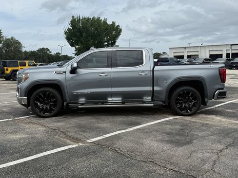 Used 2019 GMC Sierra 1500 SLT w/ SLT Premium Plus Package AWD/4WD image 8
