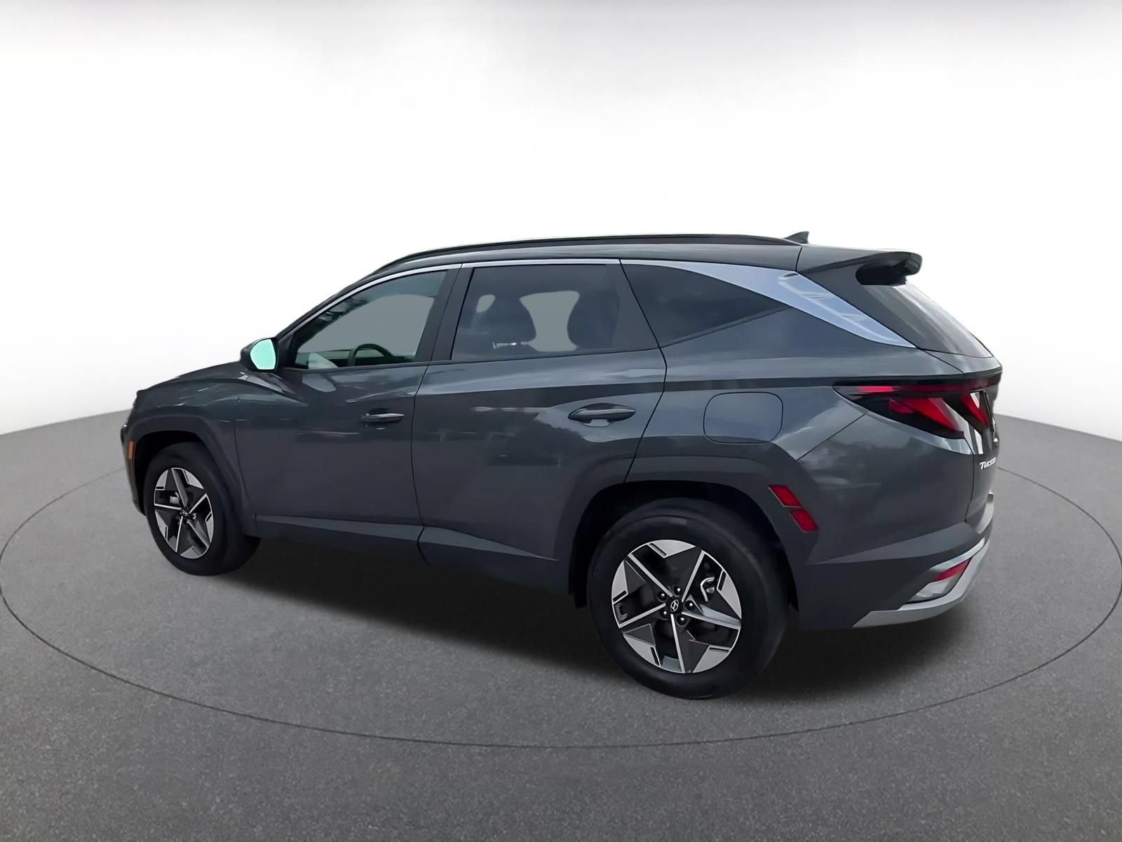 Used 2026 Hyundai Tucson SEL Plus AWD/4WD image 9