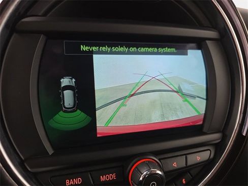 Used 2021 MINI Cooper 4-Door Hardtop w/ 6.5" Touchscreen Package image 22