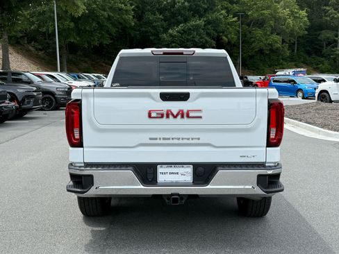 Used 2023 GMC Sierra 1500 SLT w/ SLT Premium Package AWD/4WD image 4