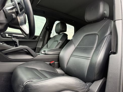 Used 2021 Porsche Cayenne S AWD/4WD image 12