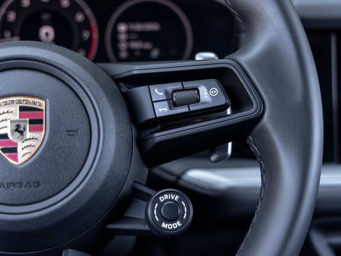 Certified 2026 Porsche Cayenne Coupe AWD/4WD image 31