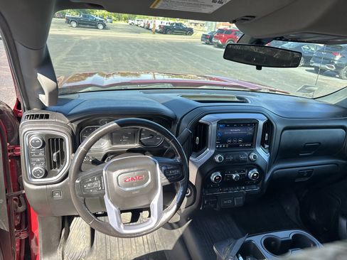 Used 2020 GMC Sierra 1500 SLE w/ SLE Value Package AWD/4WD image 14