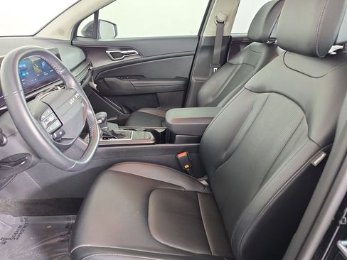 Certified 2026 Kia Sportage EX FWD image 8