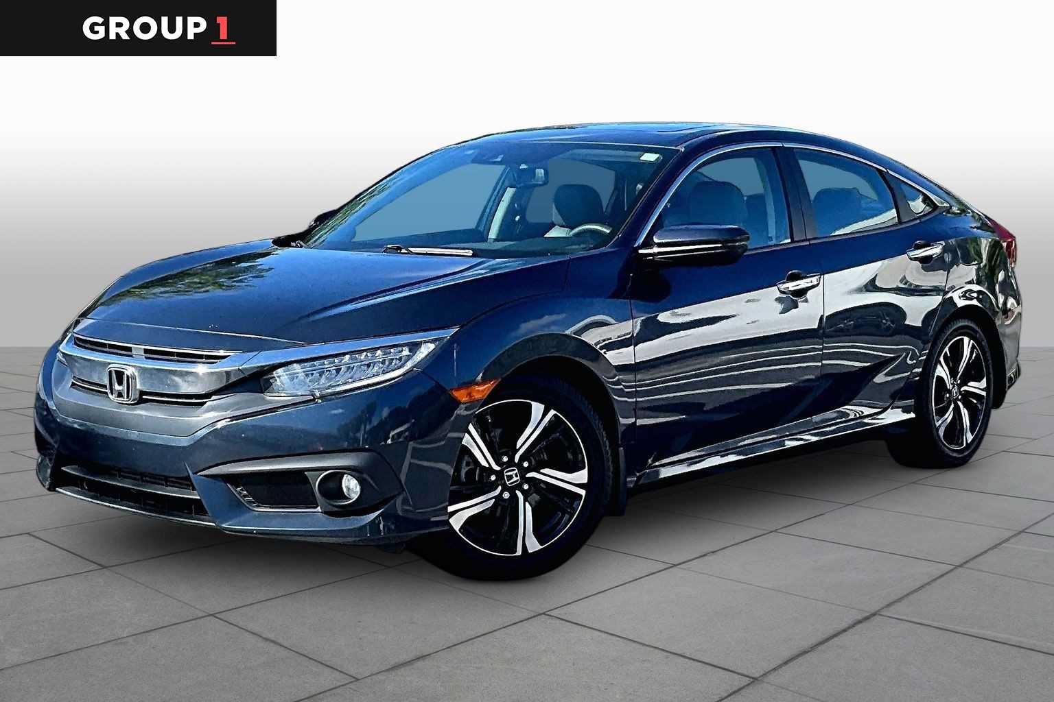 Used 2017 Honda Civic Touring image 1