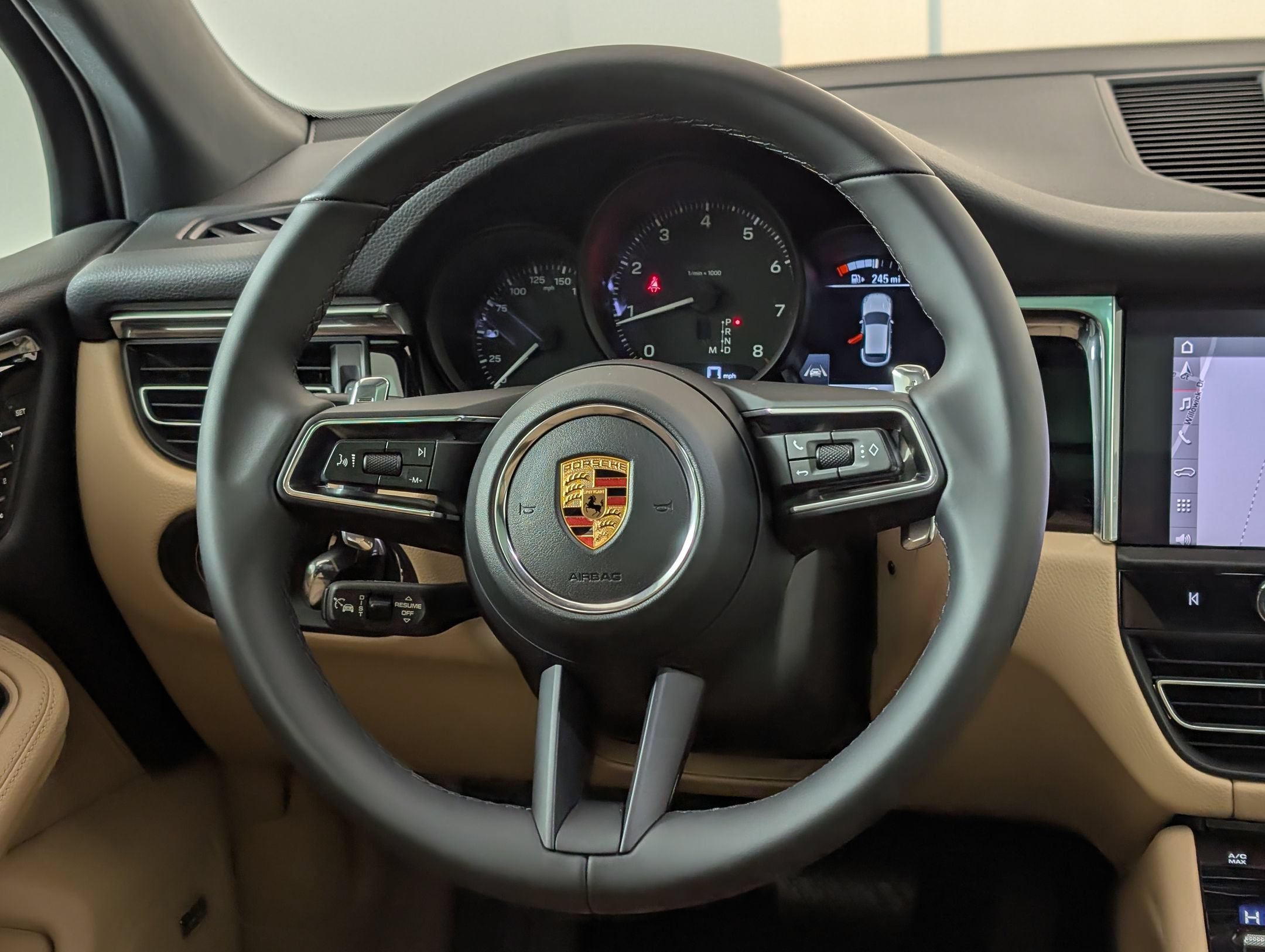 Certified 2026 Porsche Macan AWD/4WD image 13