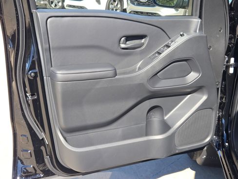 New 2026 Nissan Frontier SV w/ SV Convenience Package image 11