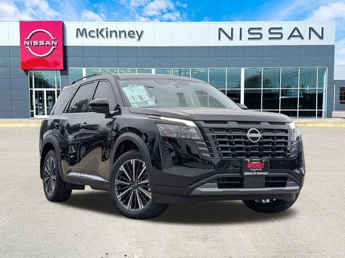 New 2026 Nissan Pathfinder Platinum FWD image 1