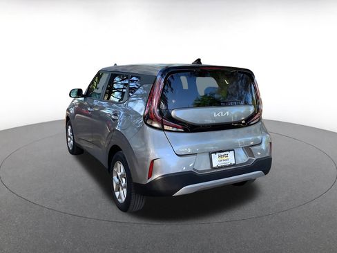 Used 2025 Kia Soul LX w/ LX Technology Package image 5
