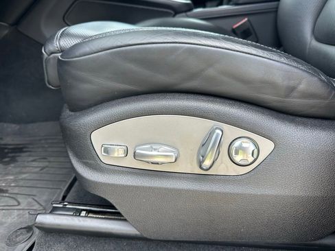 Certified 2020 Porsche Macan S AWD/4WD image 7