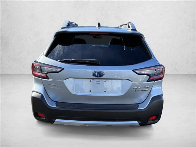 Used 2025 Subaru Outback Touring XT AWD/4WD image 6