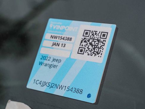 Used 2022 Jeep Wrangler Unlimited Rubicon w/ Xtreme Recon 35" Tire Package image 26