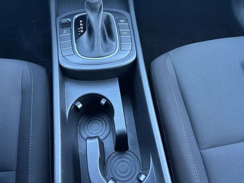 Used 2025 Hyundai Kona SEL image 51