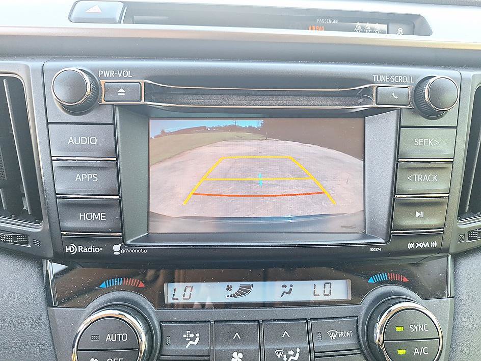 Used 2017 Toyota RAV4 XLE FWD image 15