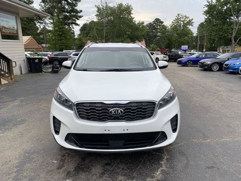 Used 2020 Kia Sorento LX w/ LX I4 Convenience Package AWD/4WD image 2