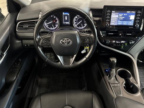 Used 2023 Toyota Camry SE image 14
