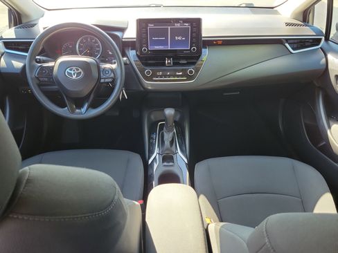 Used 2022 Toyota Corolla LE FWD image 14